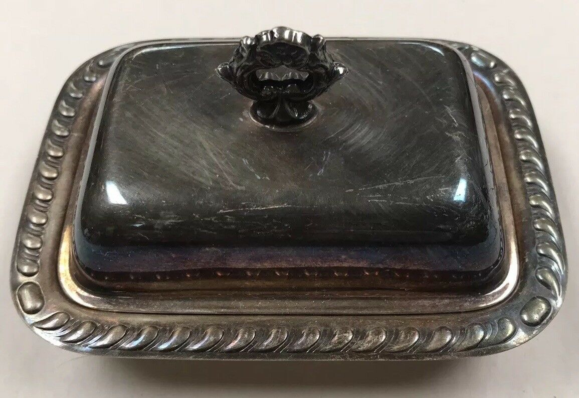 Vintage 1940s Canterbury Silver Plate Covered Ornate Butter Dish