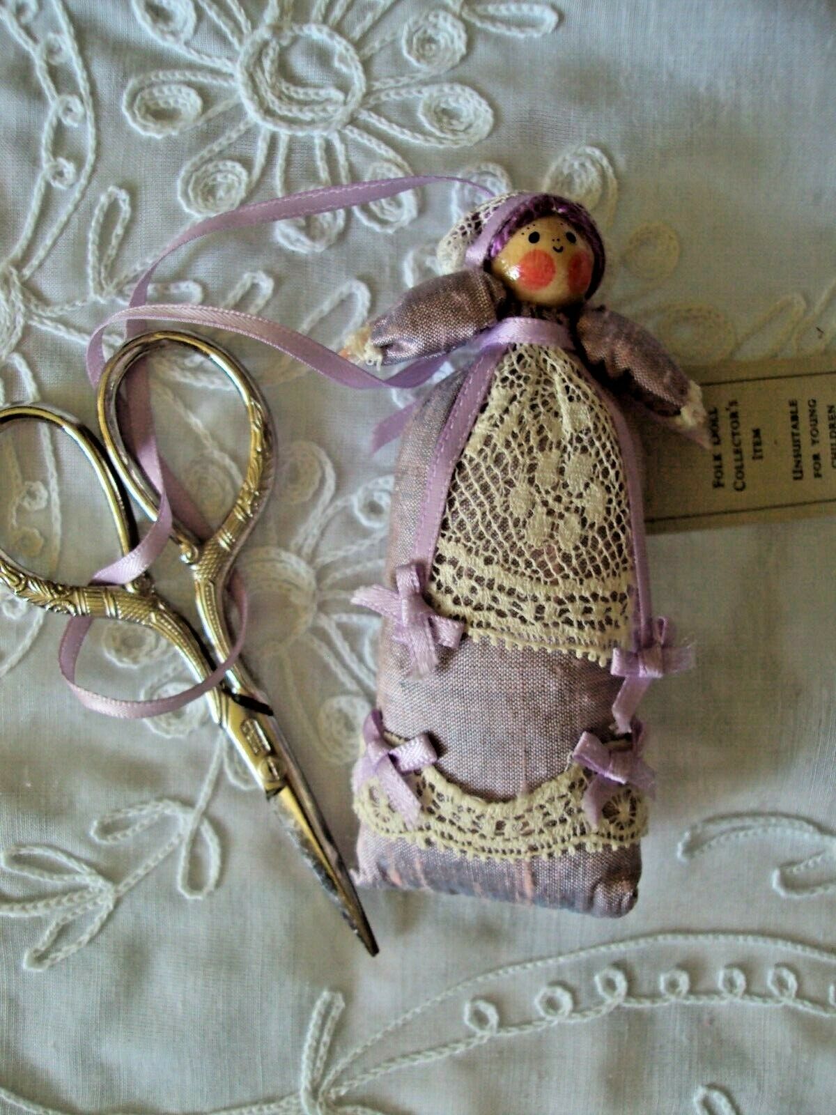 Ann Fuller Folk Doll Collectors Item With Scissors Fob Made In England Lace New