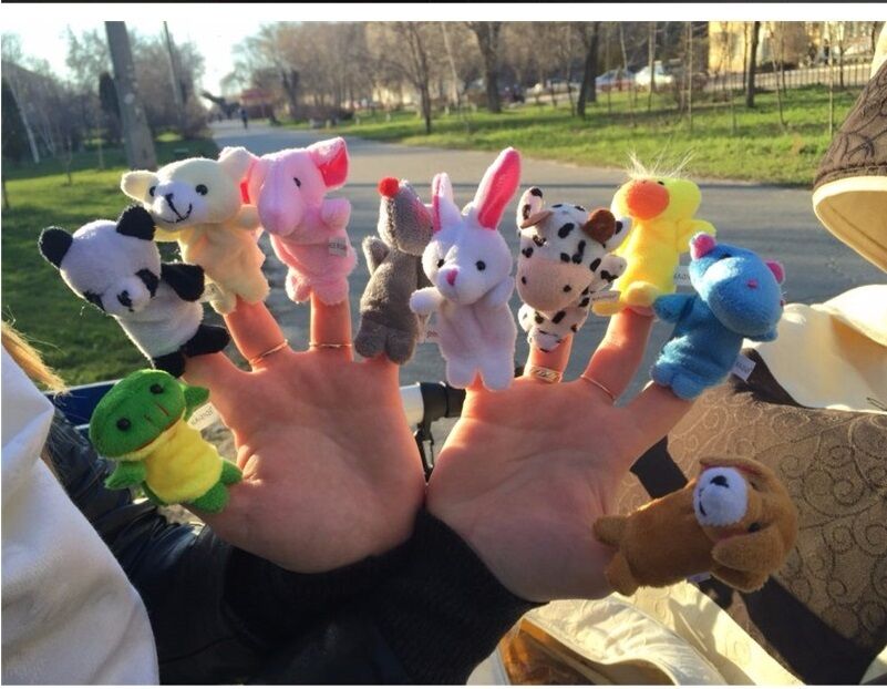 10 Pcs/lot Baby Plush Toys Cartoon Happy Family Fun Animal Finger Hand